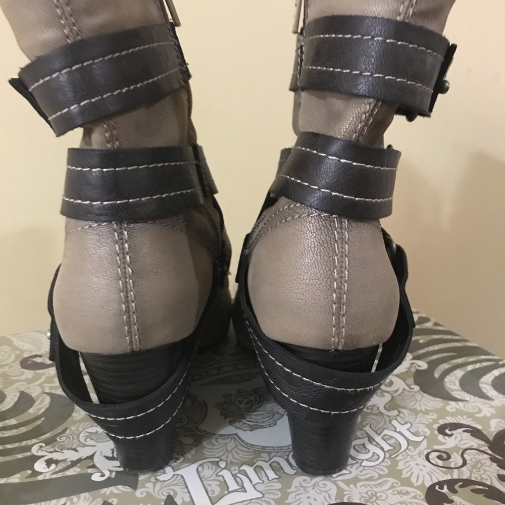 Tan Open-Front Boots - image 2